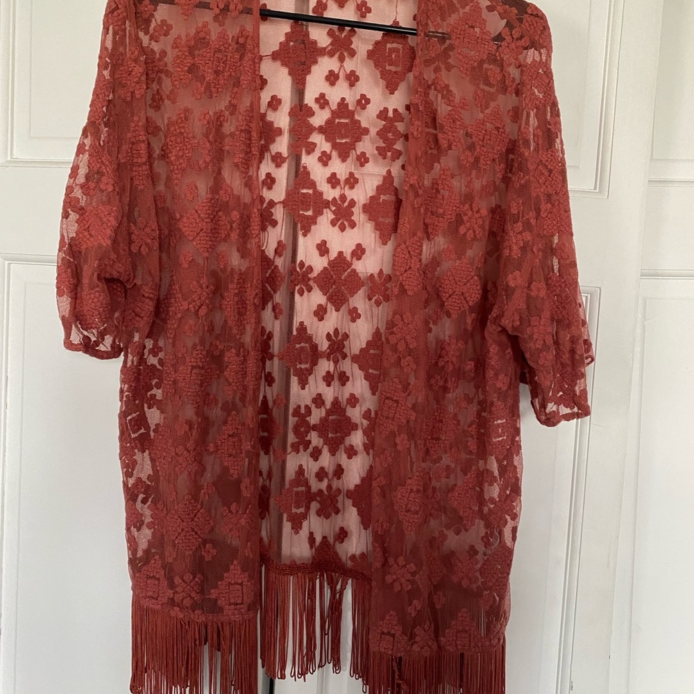 Mesh patterned cardigan/kimono with fringe